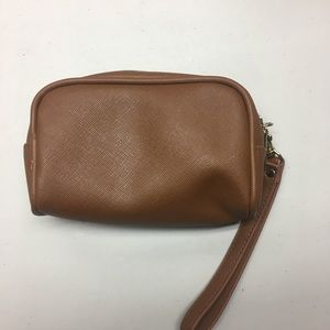 Michael Kors Bags - Michael Kors makeup travel bag Michael Kors Bags - Michael Kors makeup travel bag